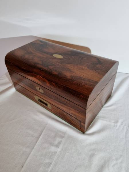 Victorian Rosewood Extensive Games Compendium 